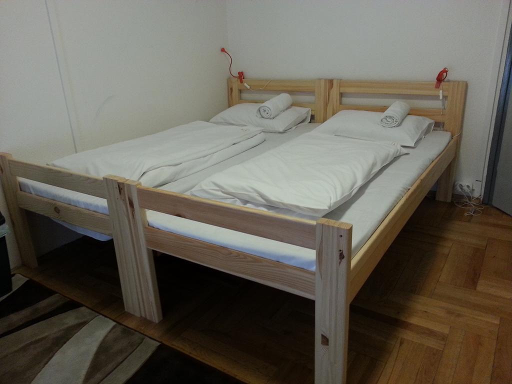 Walking Bed Budapest Hostel الغرفة الصورة